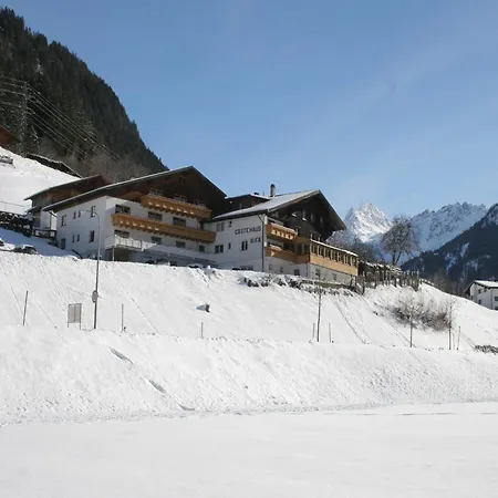 With Ski-storage Apartment Gaschurn